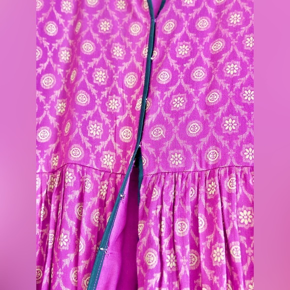 Silk brocade unique custom top/topper/long jacket. Size S. Hook eye buttons. - Picture 3 of 4